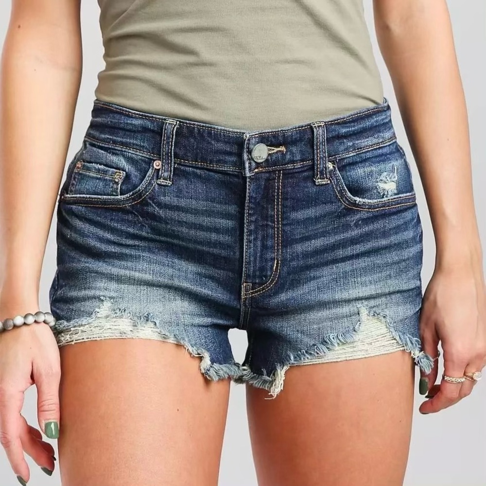 BKE 23 (00) Stella Mid Rise Stretch Denim Shorts Distressed Frayed Hems Women’s